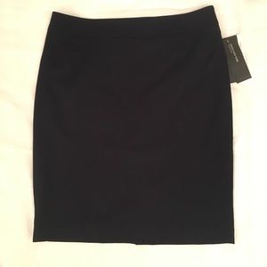 NWT Jones New York Navy Skirt Size 10.